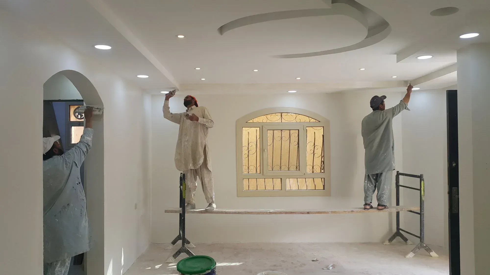 دهانات داخلية وديكورات جدة بسعر مناسب 