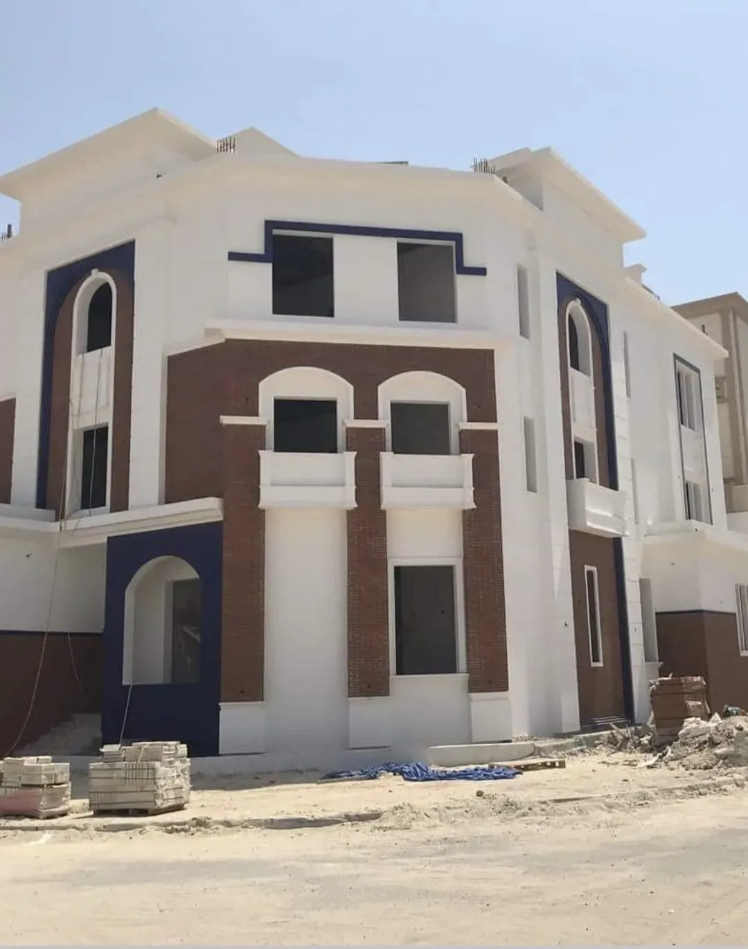 معلم محترف بدهانات الخارجية للفلل بحي الرحاب