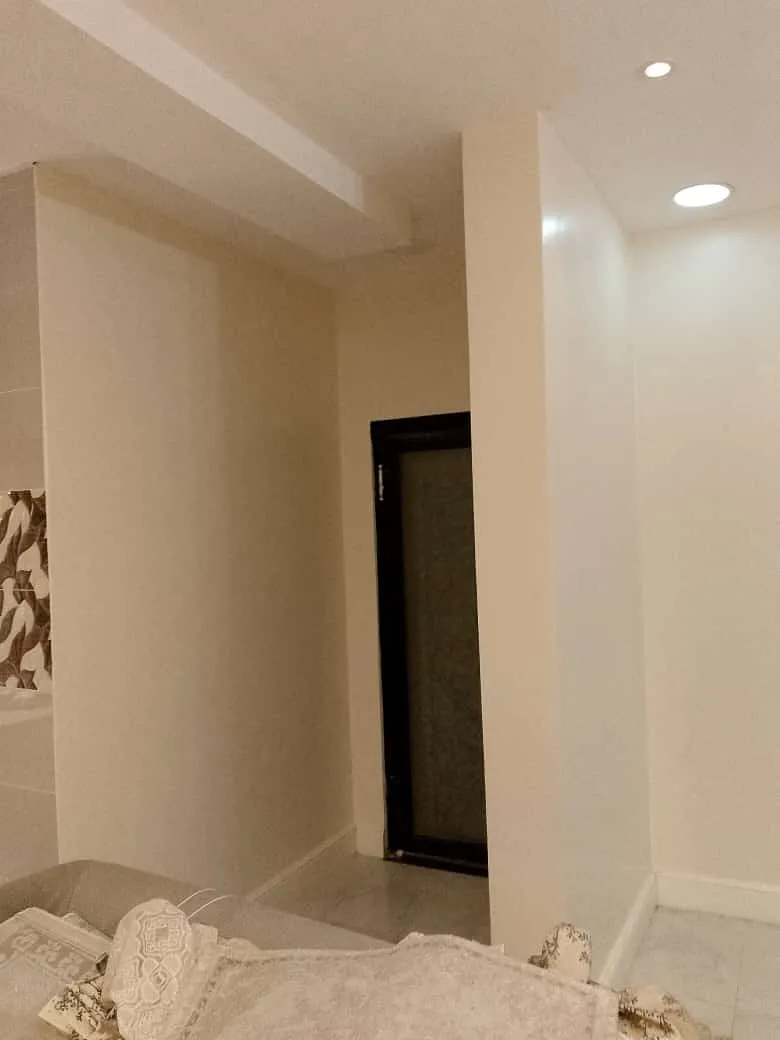 معلم دهانات وديكورات مضمون حي الوزيرية جدة 