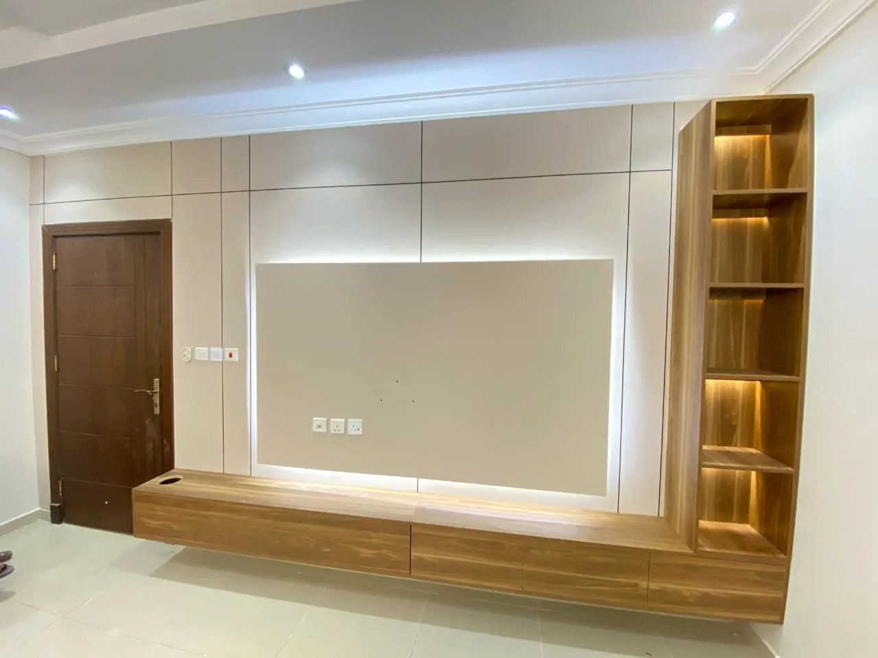 افضل معلم تركيب بديل الشيبورد ودواليب حي البساتين والزهراء