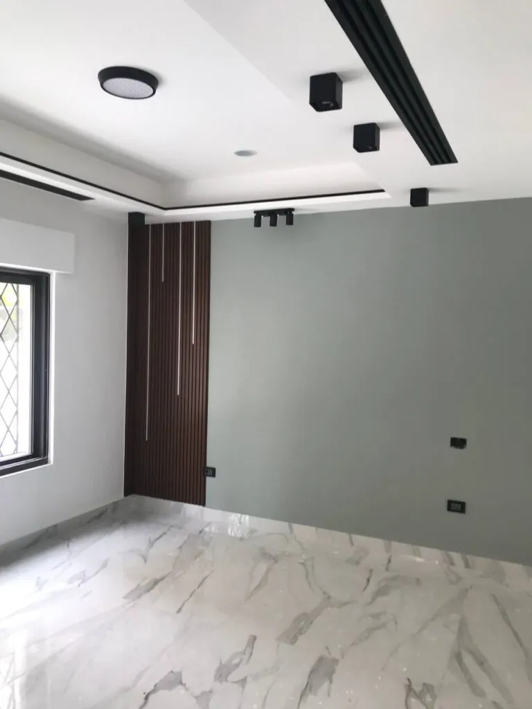 أفضل معلم دهانات وديكورات جدةلتحويل منزلك إلى لوحة فنية