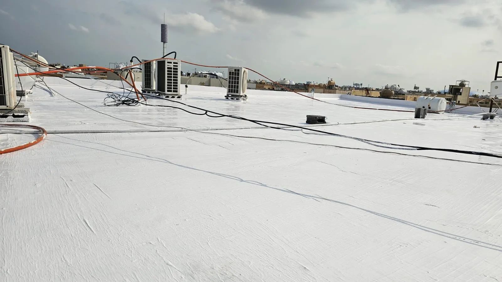 افضل معلم دهانات وعوازال بجدة حي المرجان لاسطح المنازل