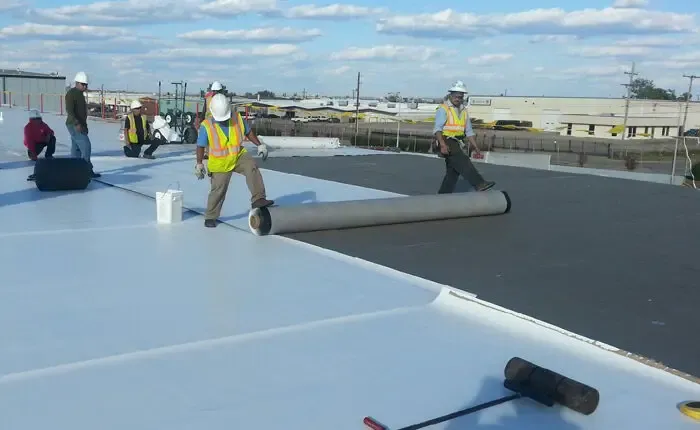 معلم دهانات وعوازل ممتازفي جدة 