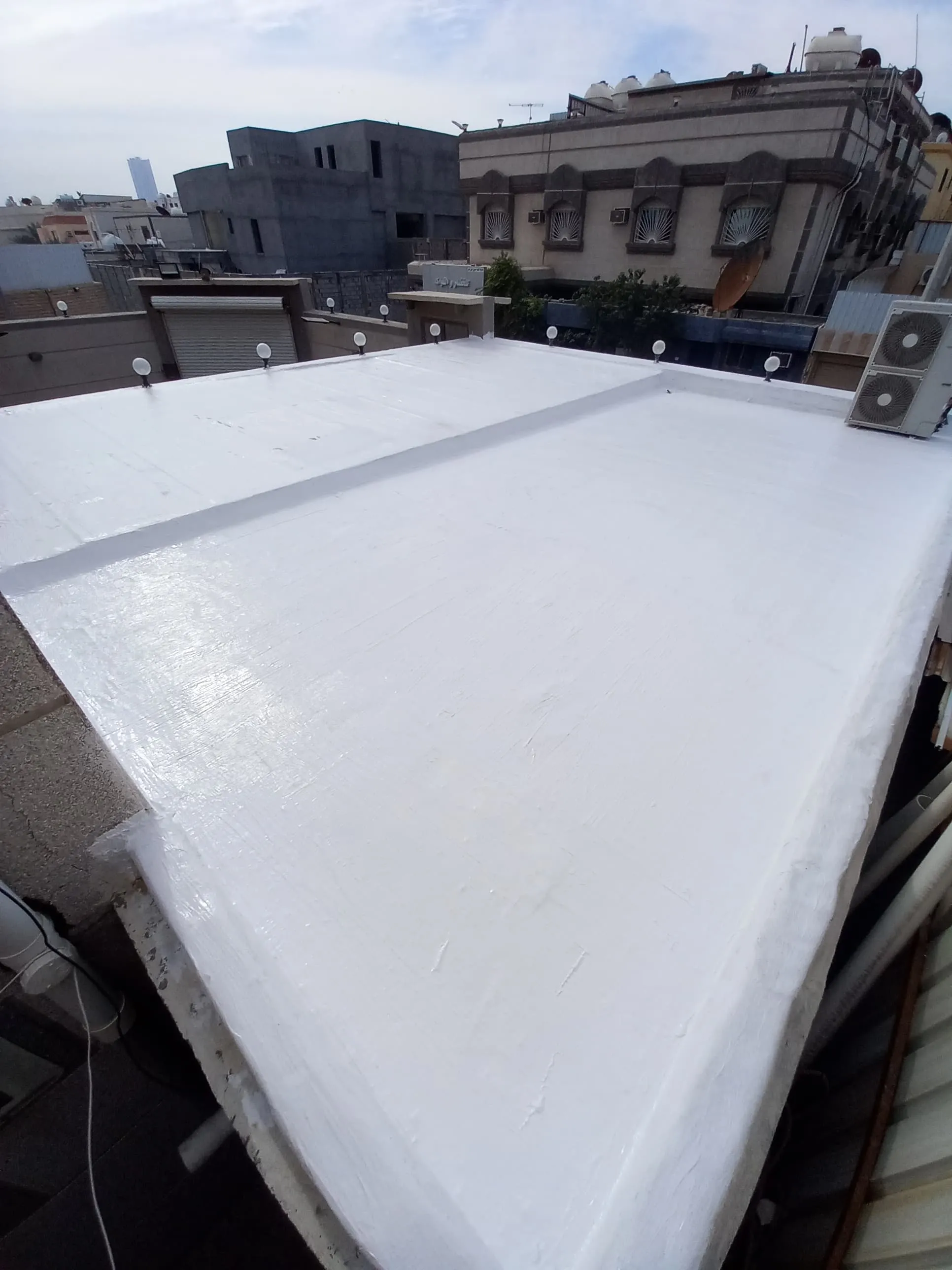 معلم دهانات وعوازل ممتازفي جدة 