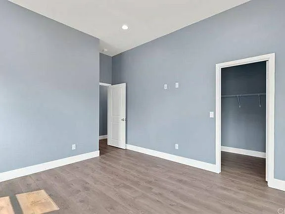 معلم ورق الجدران ودهانات في شمال جدة 